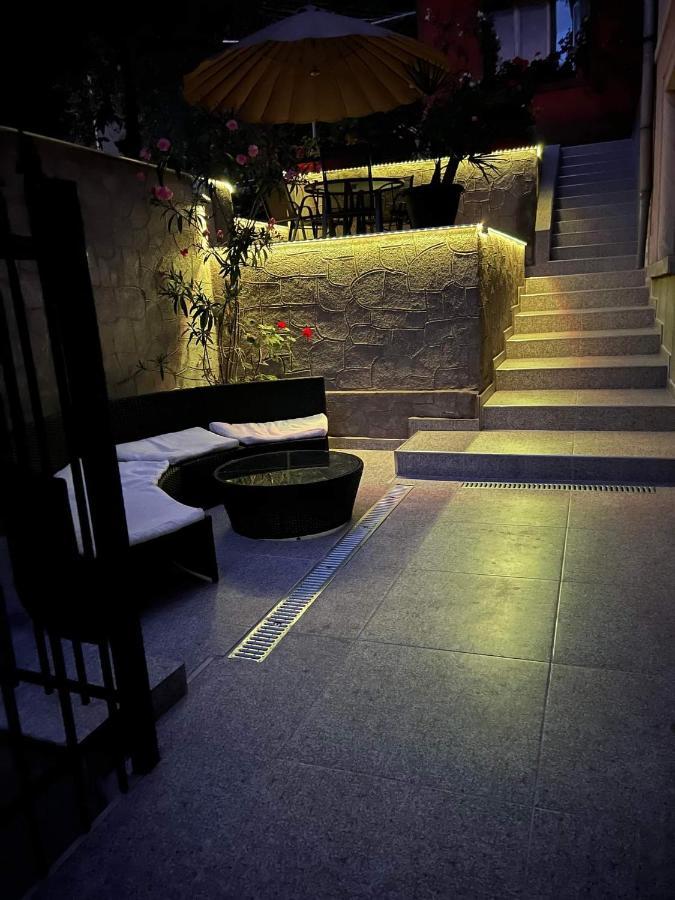 Appartamento Casa Simionov Băile Herculane Esterno foto